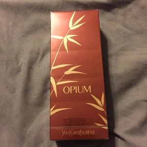 Opium body moisturizer